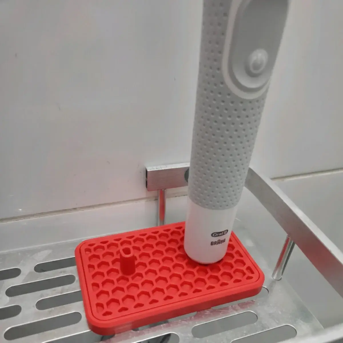 Oral B Diş Fırçası Organizeri Kırmızı