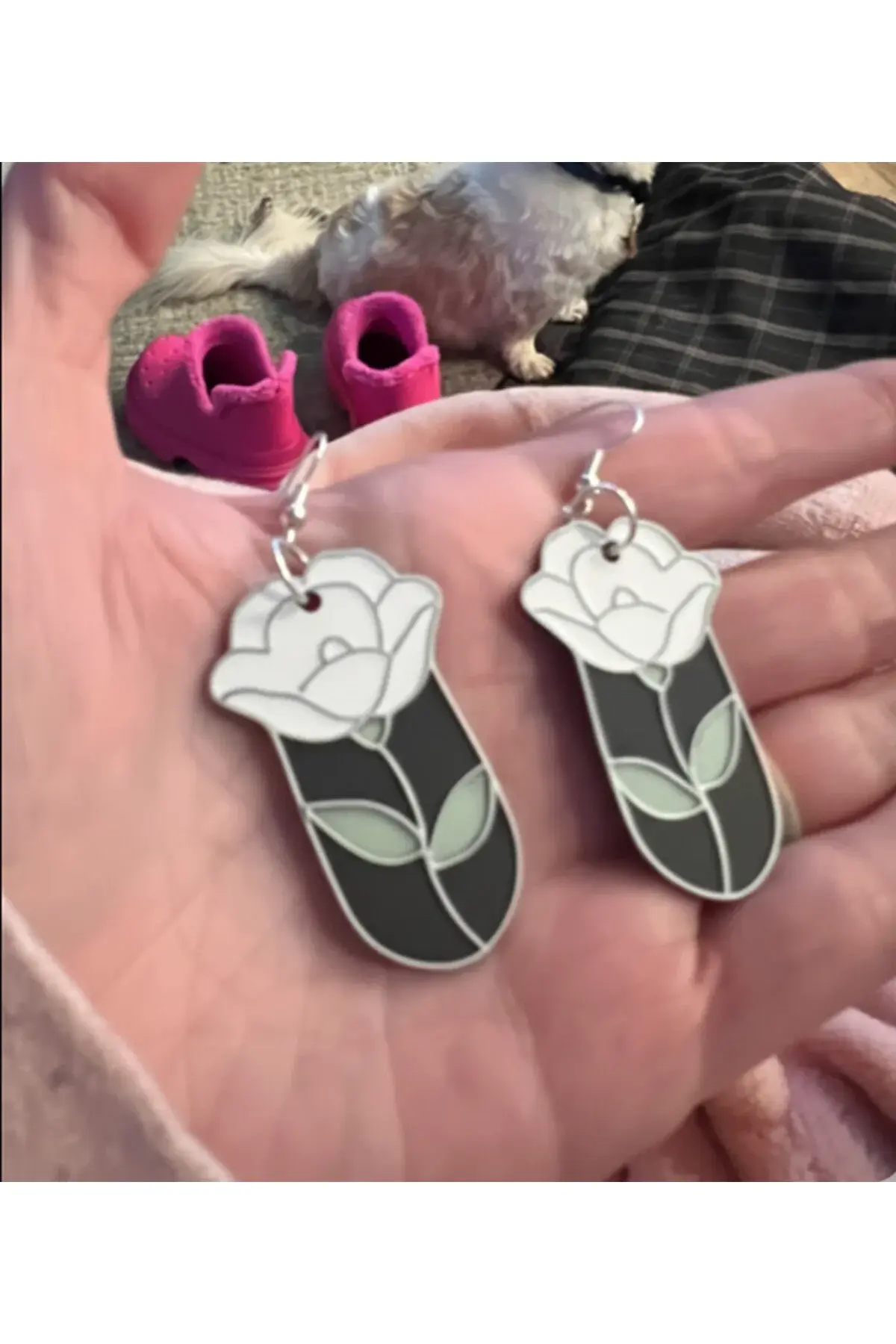 Çerçeveli Gül Küpe