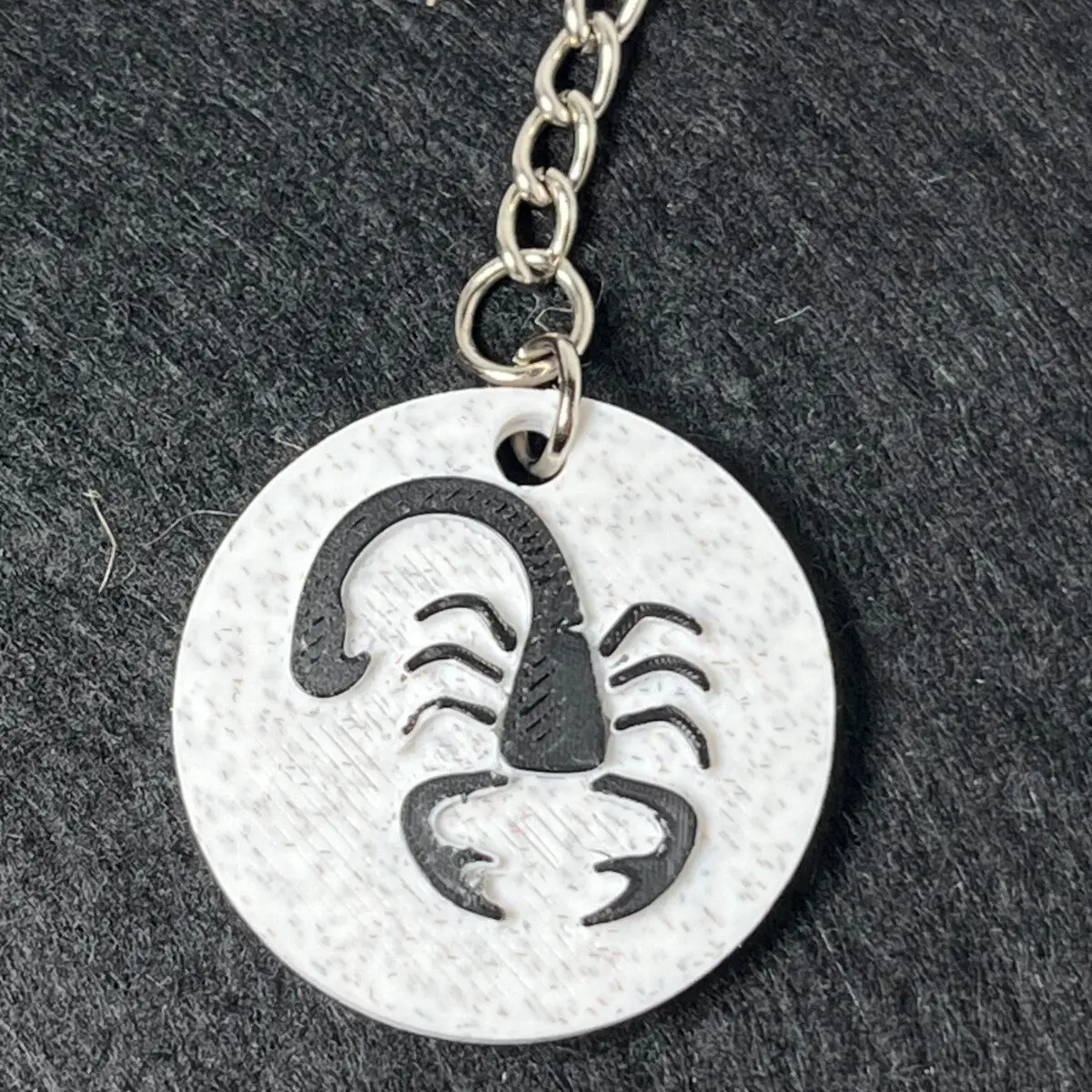 Akrep Burcu Anahtarlığı