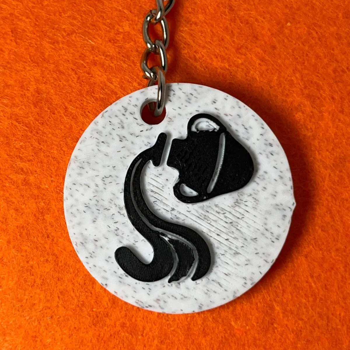 Kova Burcu Anahtarlık