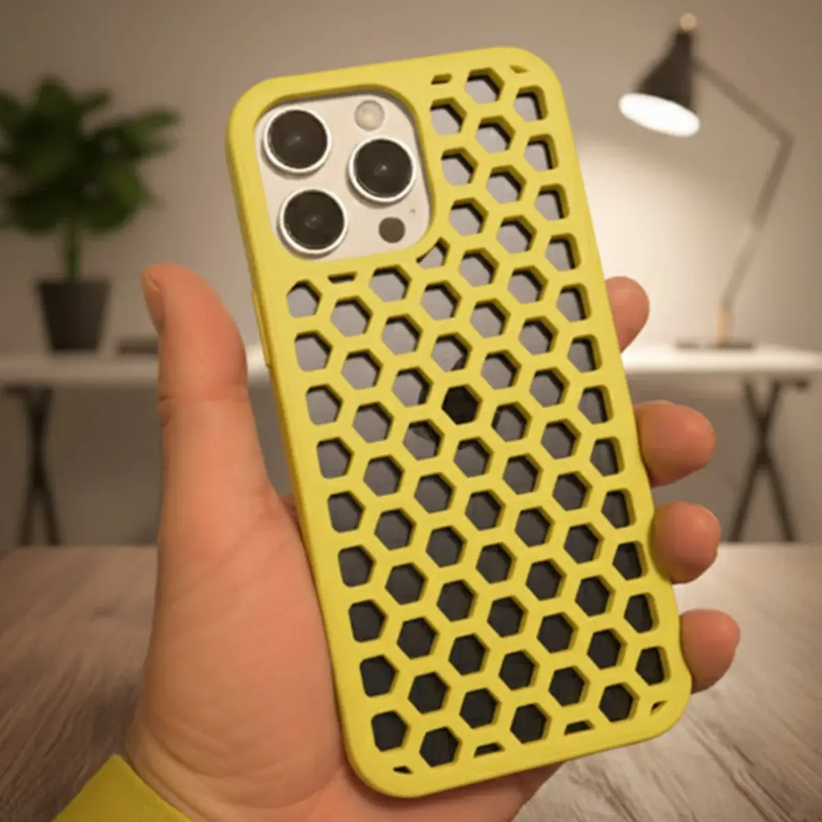 Iphone 14 Pro Max Telefon Kılıfı Sarı