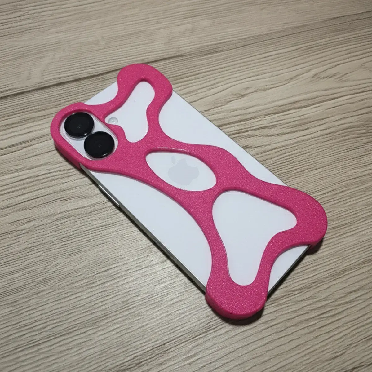 Iphone 16 Koruyucu Çerçeve Pembe